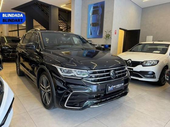 VOLKSWAGEN TIGUAN 2.0 300 TSI GASOLINA ALLSPACE R-LINE AUTOMÁTICO VOLKSWAGEN TIGUAN 2.0 300 TSI GASOLINA ALLSPACE R-LINE AUTOMÁTICO